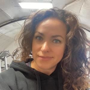 Meet your Posher, Becky